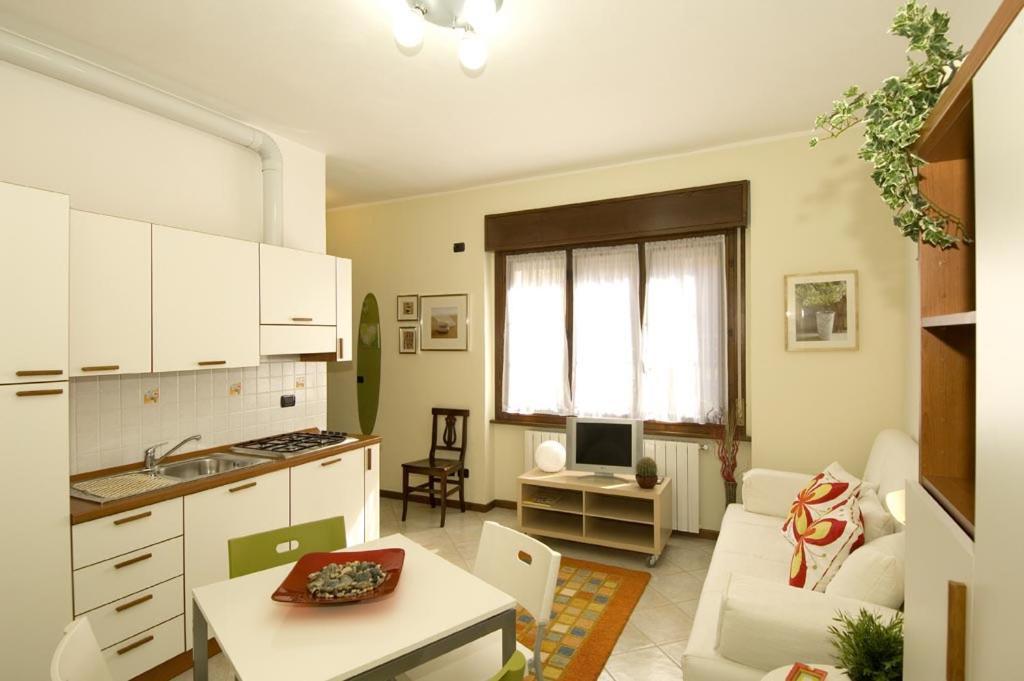 Appartamenti Villa Anna Melegnano Bagian luar foto